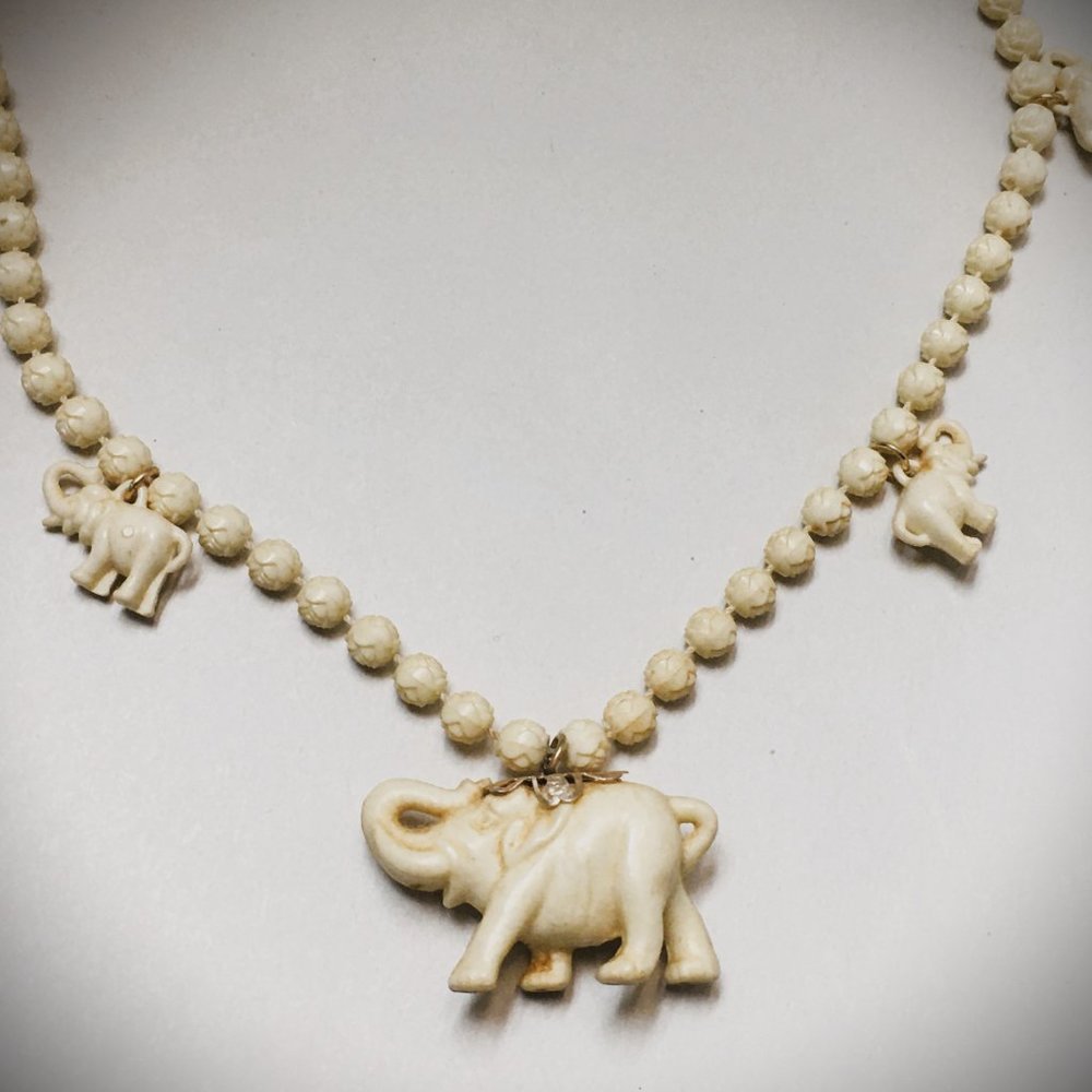Vintage 50's Vegan Ivory Celluloid Beaded Elephant Necklace